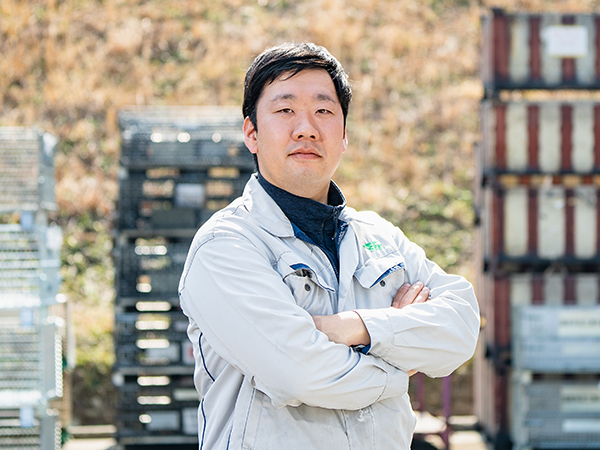 採用情報｜八城グループででは新卒採用、キャリア採用を積極的に行っています｜株式会社八城工業、株式会社フォースワン、大橋工業、アベニュー｜建設機械、自動車フレームの部品製造メーカー｜プレス加工・溶接・組立・レーザー加工｜ベテラン職人から若手の育成まで、働きやすい環境作りに力を入れています